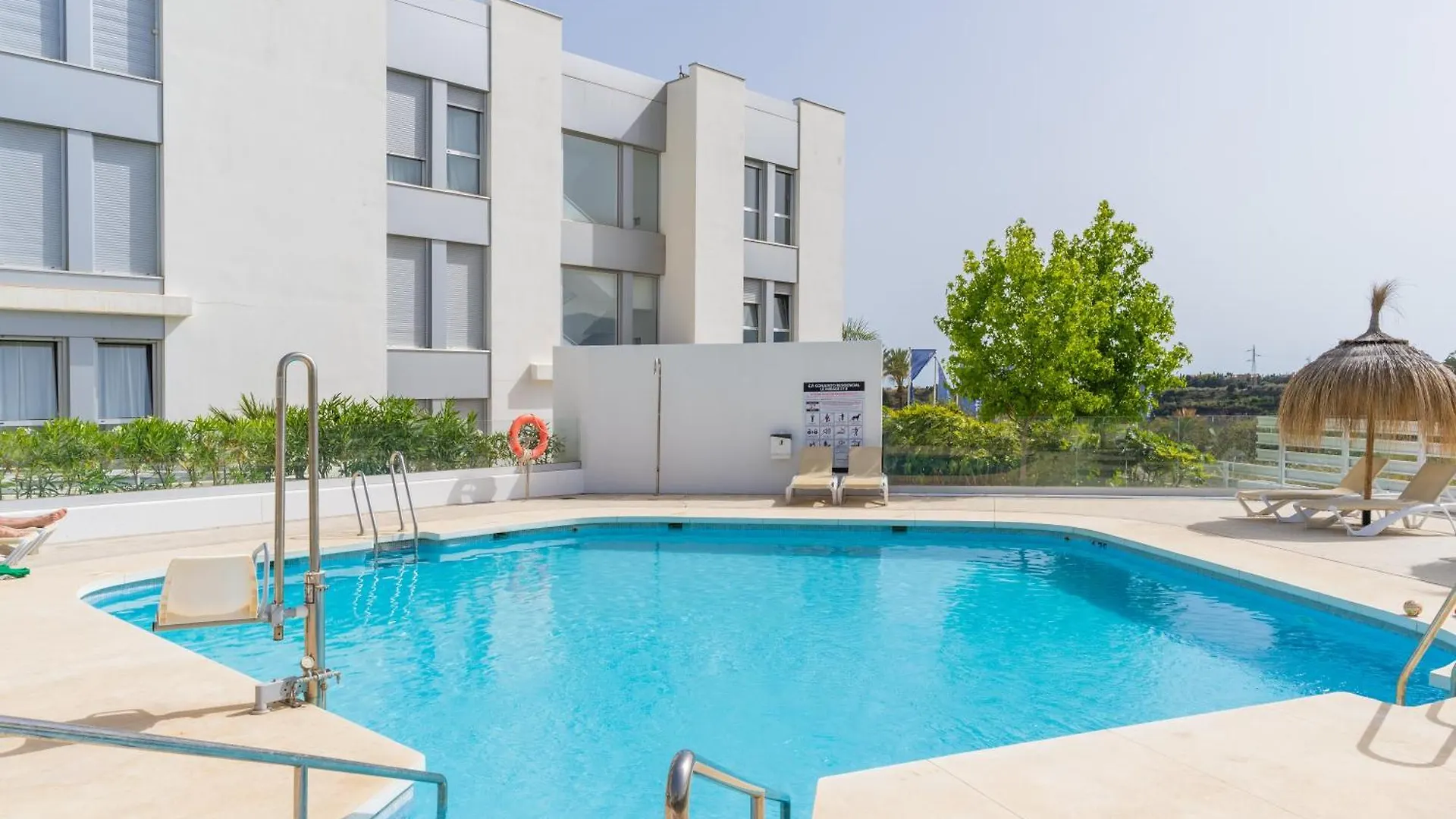 Modern 3 Bed Apt In Cancelada Estepona 0*,